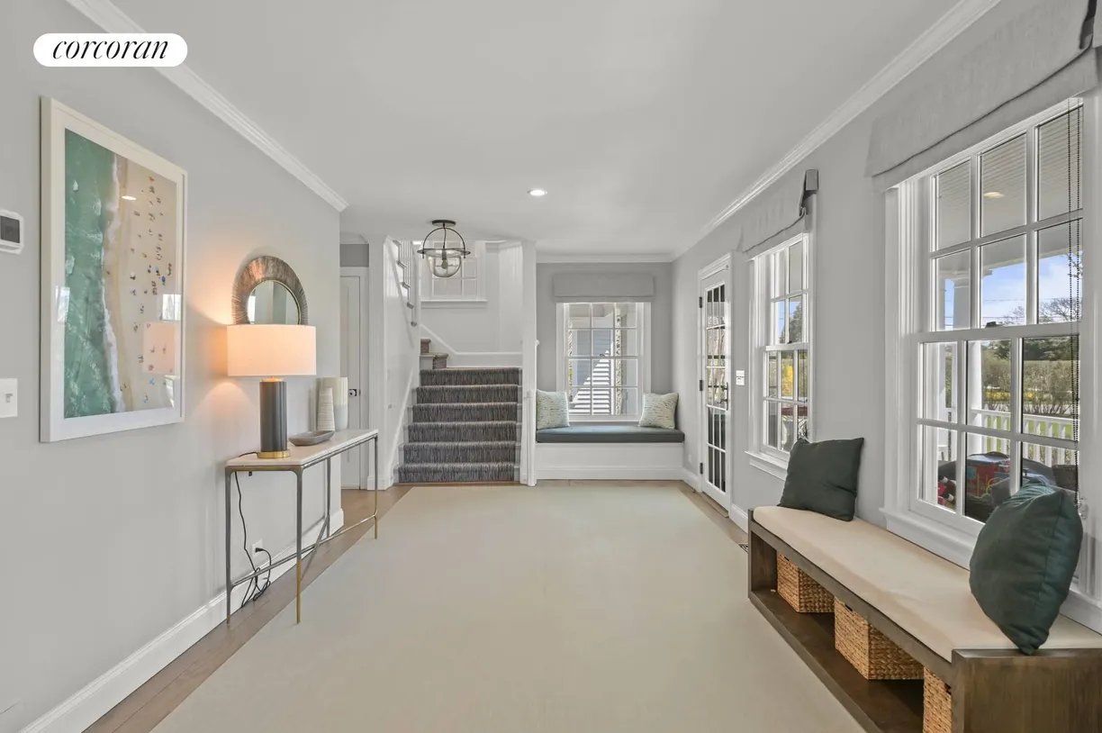 The Hamptons Real Estate | View 245 Oneck Lane | Foyer