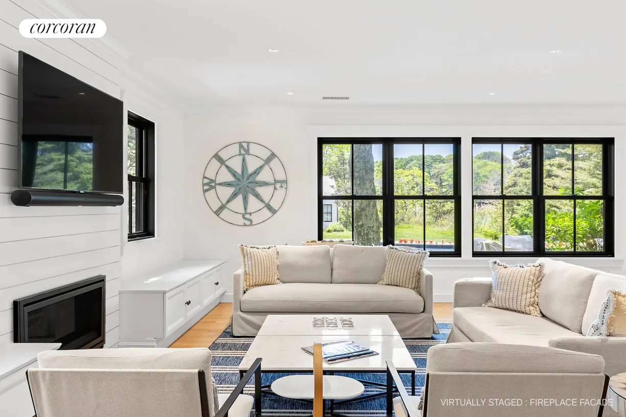 The Hamptons Real Estate | View 60 Franklin Avenue | Living Room