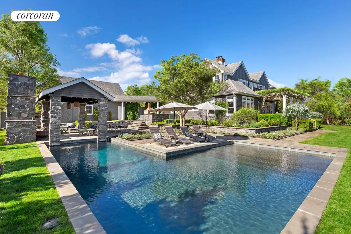 The Hamptons Real Estate | View 66 Evergreen Avenue | 4 Beds, 4 Baths