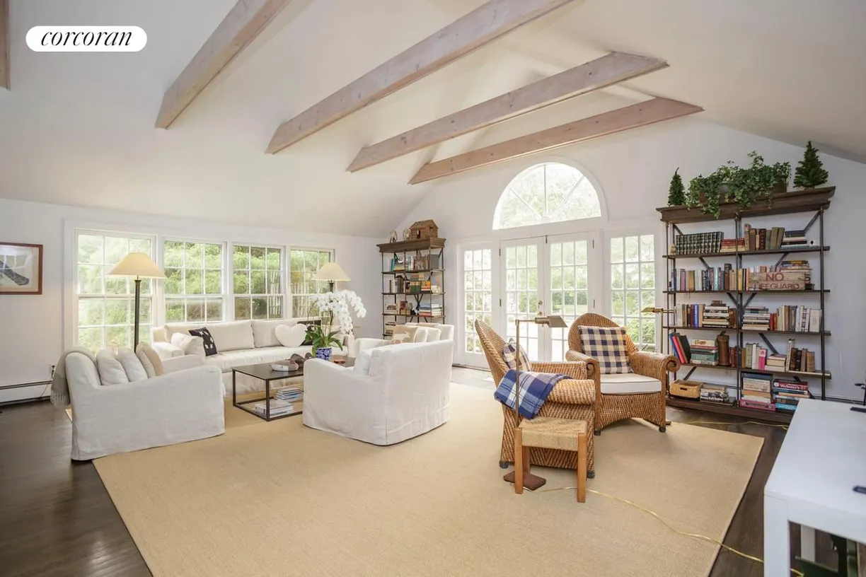 The Hamptons Real Estate | View 474 Water Mill Towd Road | room 2