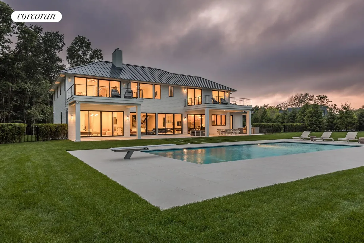 The Hamptons Real Estate | View 2528 Noyac Road | room 1