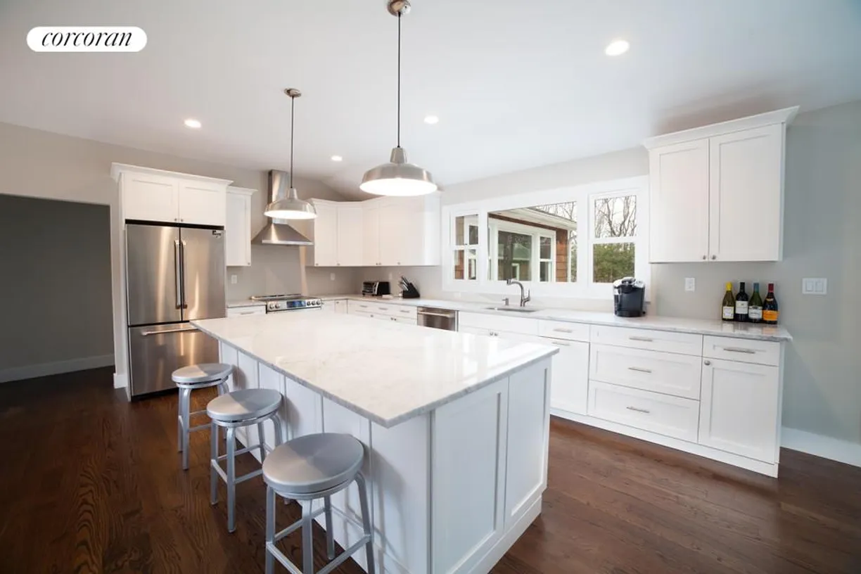 The Hamptons Real Estate | View 25 Shadyrest Drive | 4 Beds, 3 Baths