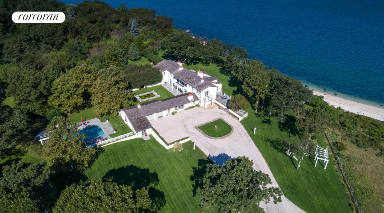 The Hamptons Real Estate | View 2840 Stars Road | 6 Beds, 7 Baths