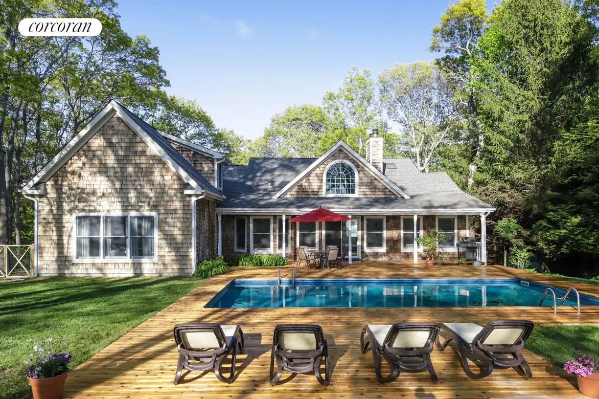 The Hamptons Real Estate | View  | 6 Beds, 5 Baths