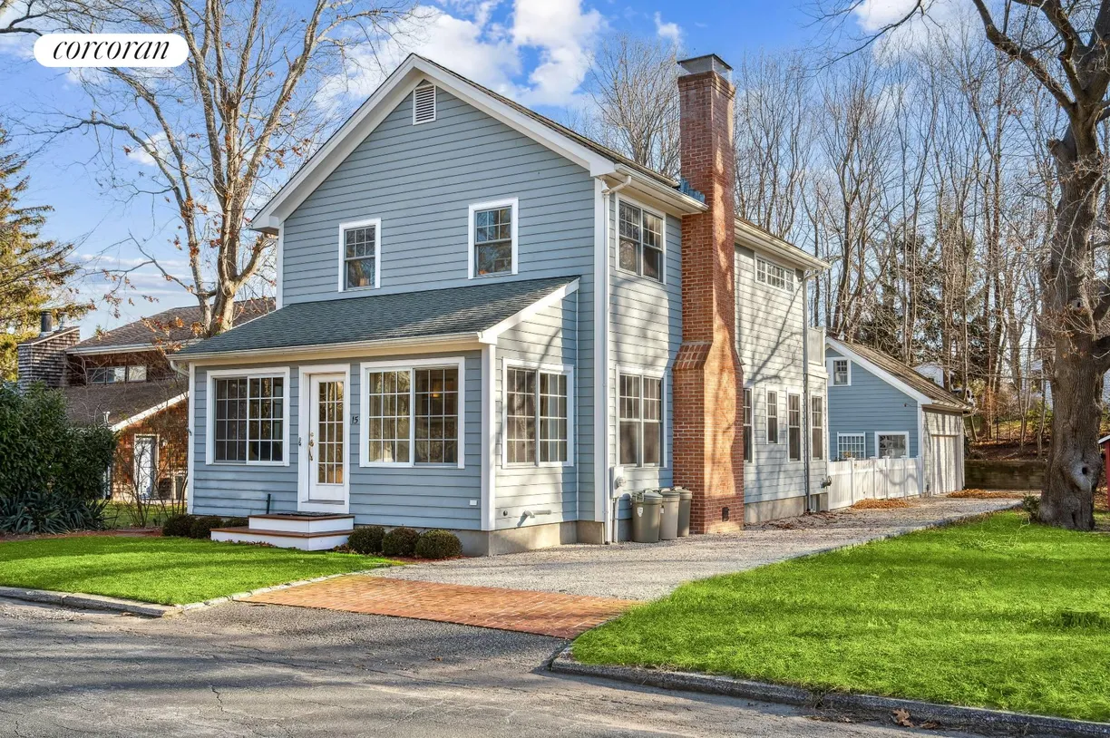 The Hamptons Real Estate | View 15 Hamilton Avenue | room 2
