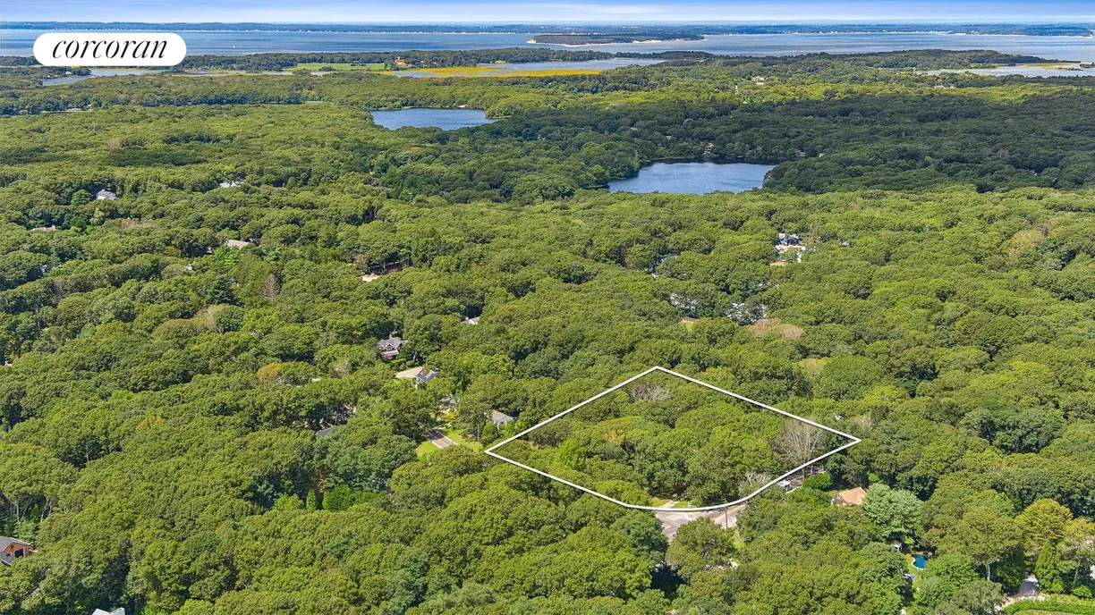 The Hamptons Real Estate | View 205 North Sea Mecox Road | room 1