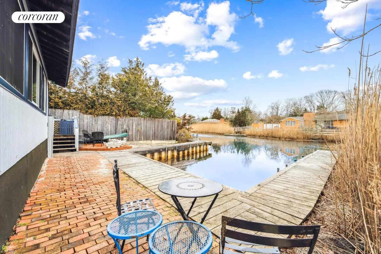 The Hamptons Real Estate | View 1840 North Sea Road  (1844 on Mailbox)) | room 1