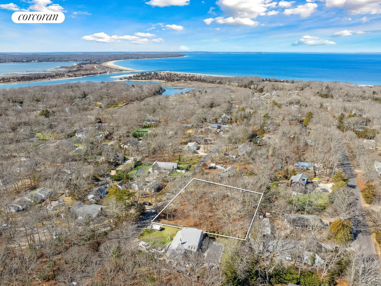 The Hamptons Real Estate | View 25 Bruce Lane