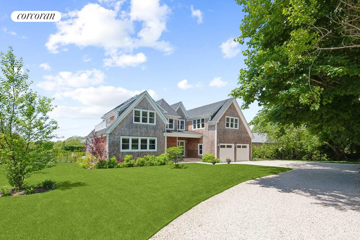 The Hamptons Real Estate | View 25 Winding Way | 6 Beds, 6 Baths