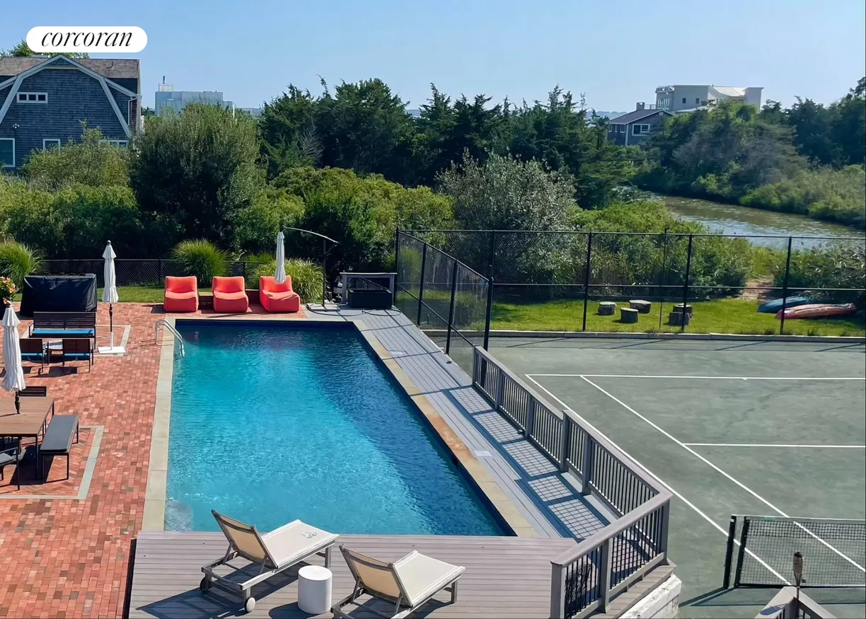 The Hamptons Real Estate | View 3 Duck Point Road | room 1