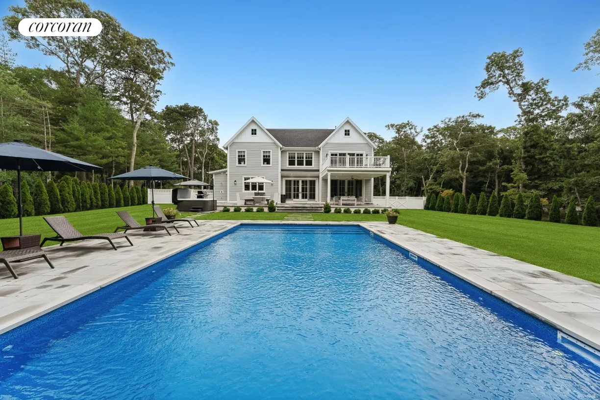 The Hamptons Real Estate | View 9 Mill Road | 6 Beds, 5 Baths