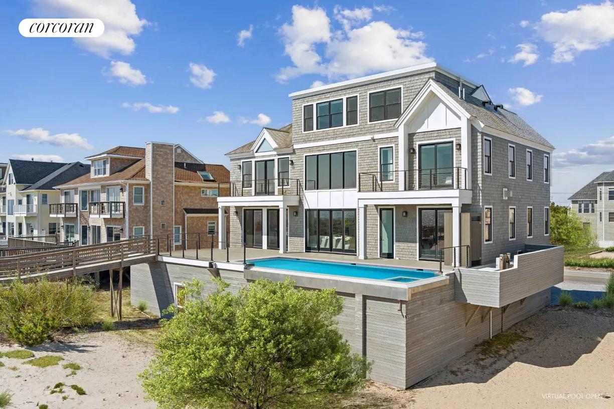 The Hamptons Real Estate | View 839 Dune Road | room 1