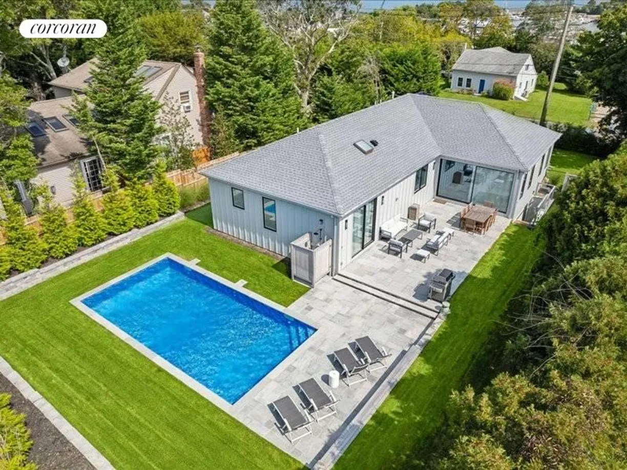 The Hamptons Real Estate | View 43 Newtown Road