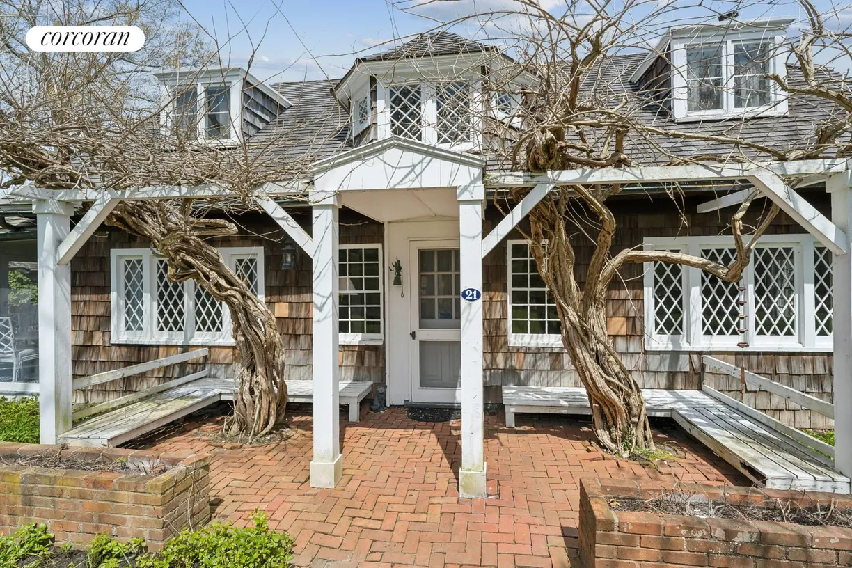 The Hamptons Real Estate | View 21 Ochre Lane | room 2