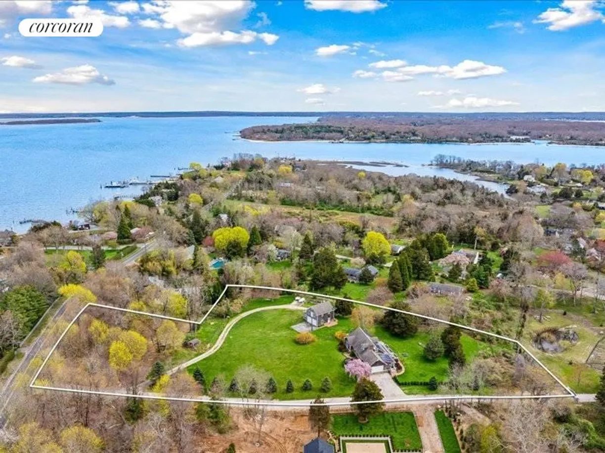 The Hamptons Real Estate | View 106 South Ferry Road | room 2