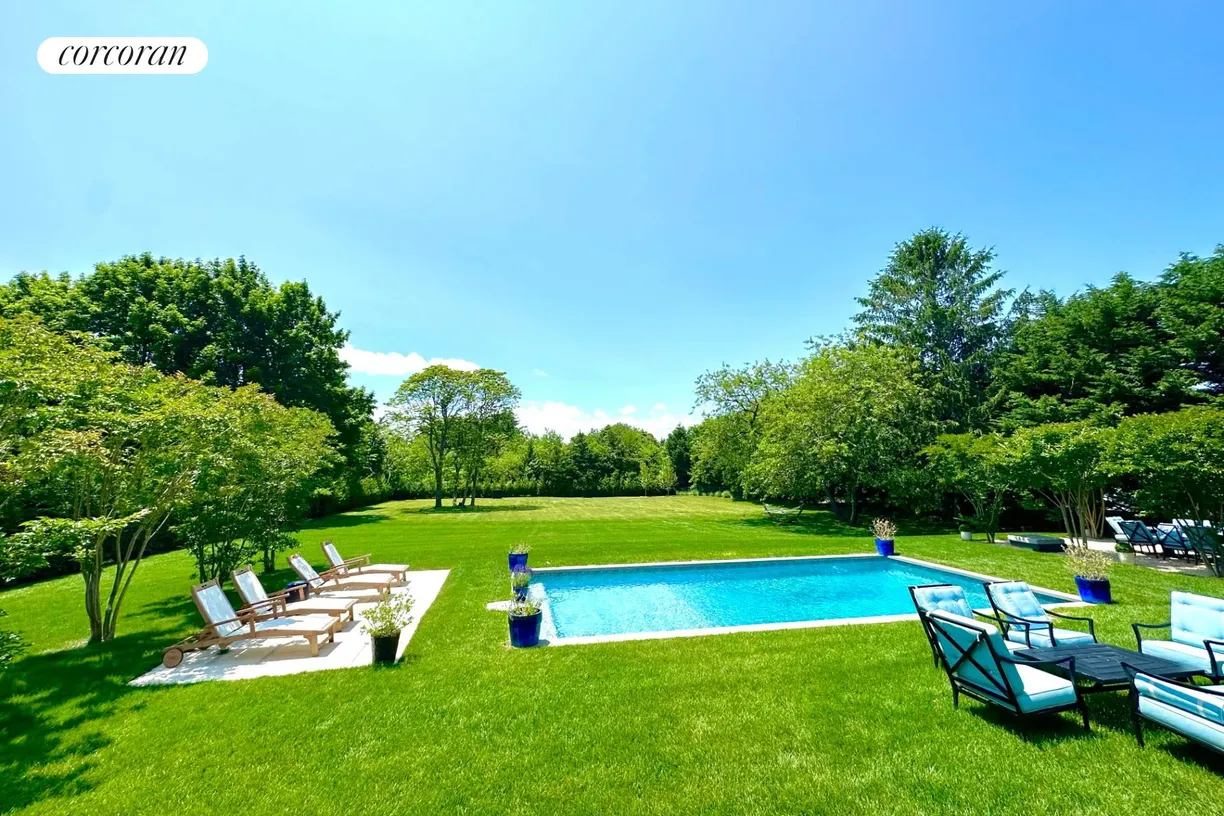 The Hamptons Real Estate | View 31 Aberdeen Lane | room 1