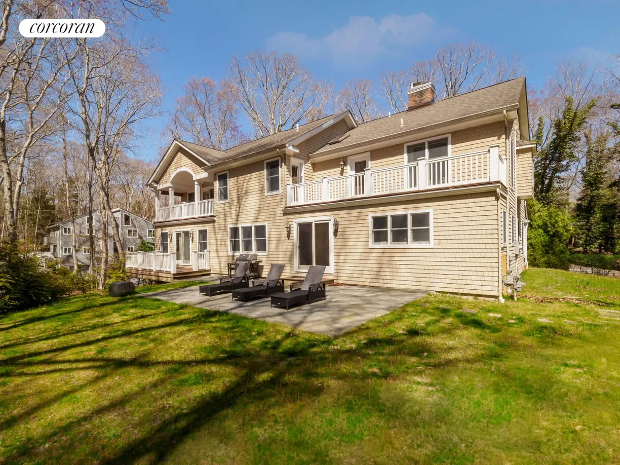 The Hamptons Real Estate | View 261 Brick Kiln Road | room 1