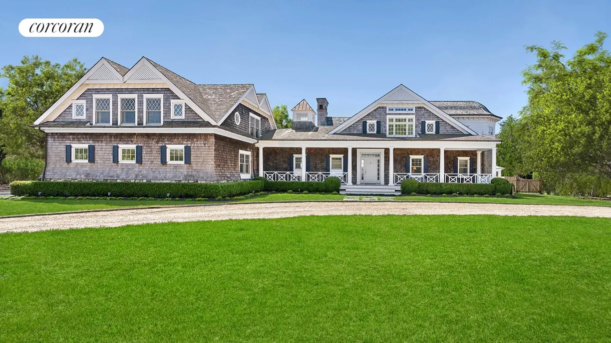 The Hamptons Real Estate | View 54 Bridgefield Road | 54 Bridgefield Rd