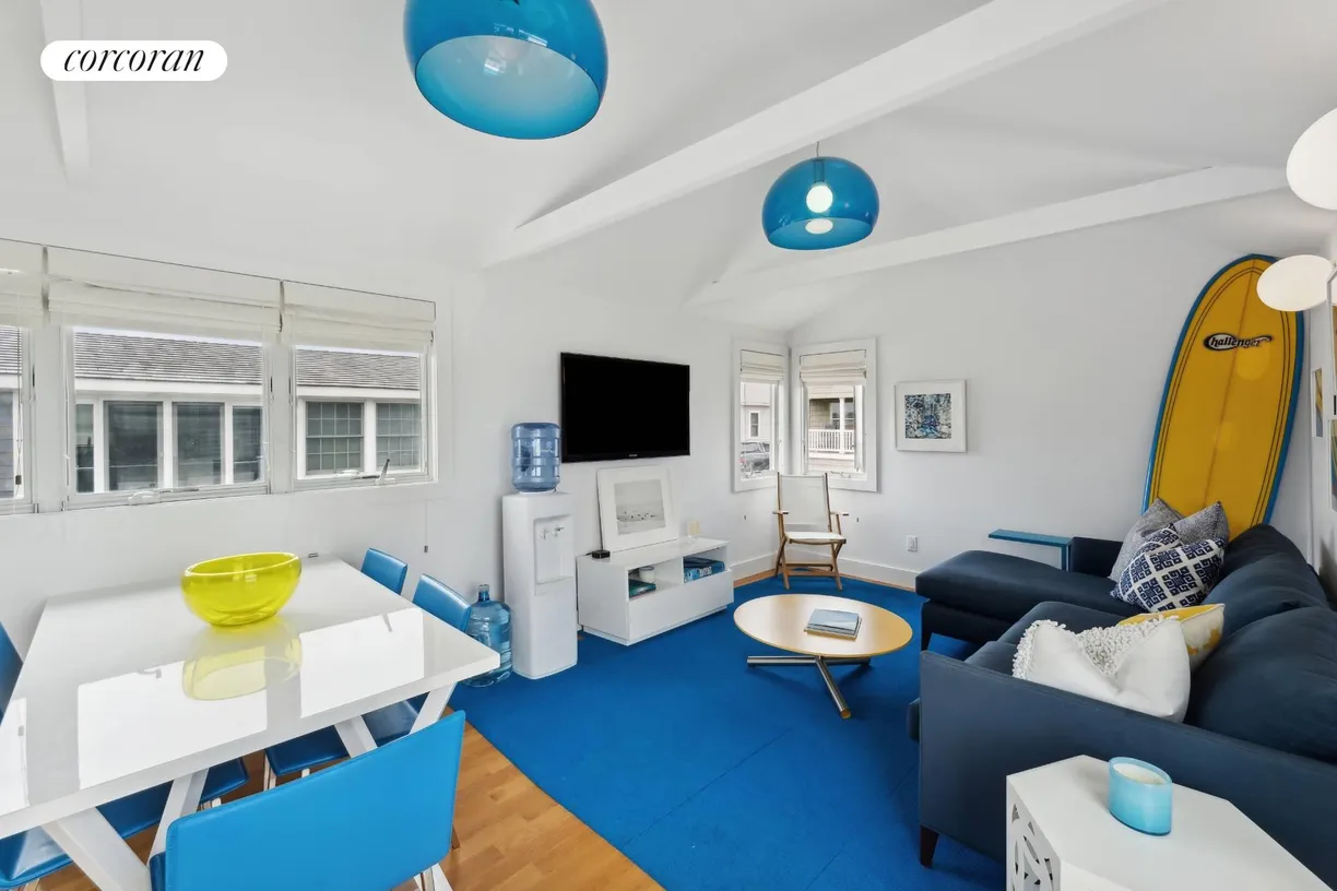 The Hamptons Real Estate | View 100 DeForest Road, Unit 514 | Living space