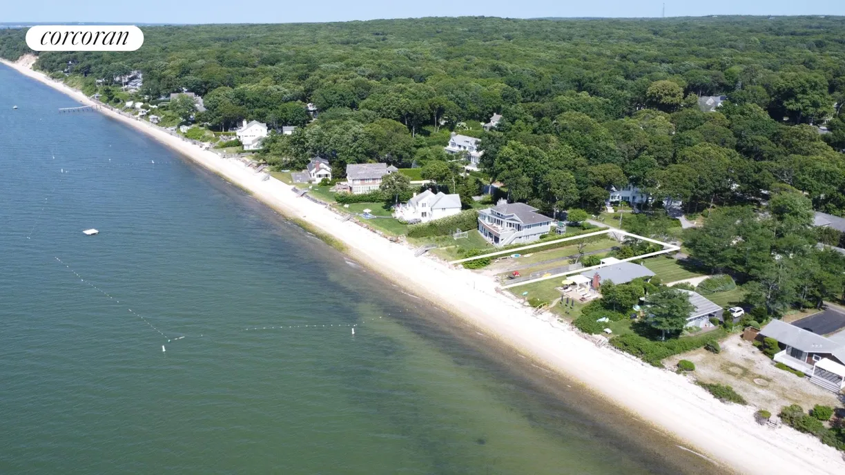 The Hamptons Real Estate | View 18 Bay View Road | Private Bay Beach
