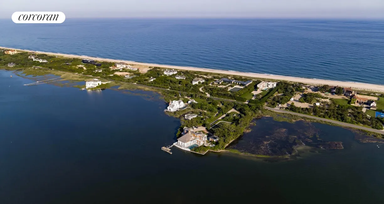 The Hamptons Real Estate | View 809 MEADOW LN | room 2