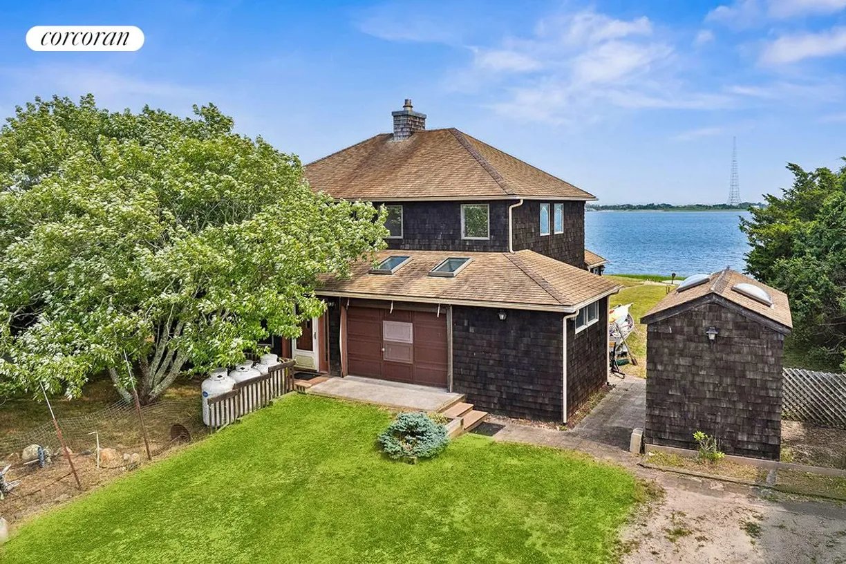 The Hamptons Real Estate | View 90 Shore Drive East | Front Exterior
