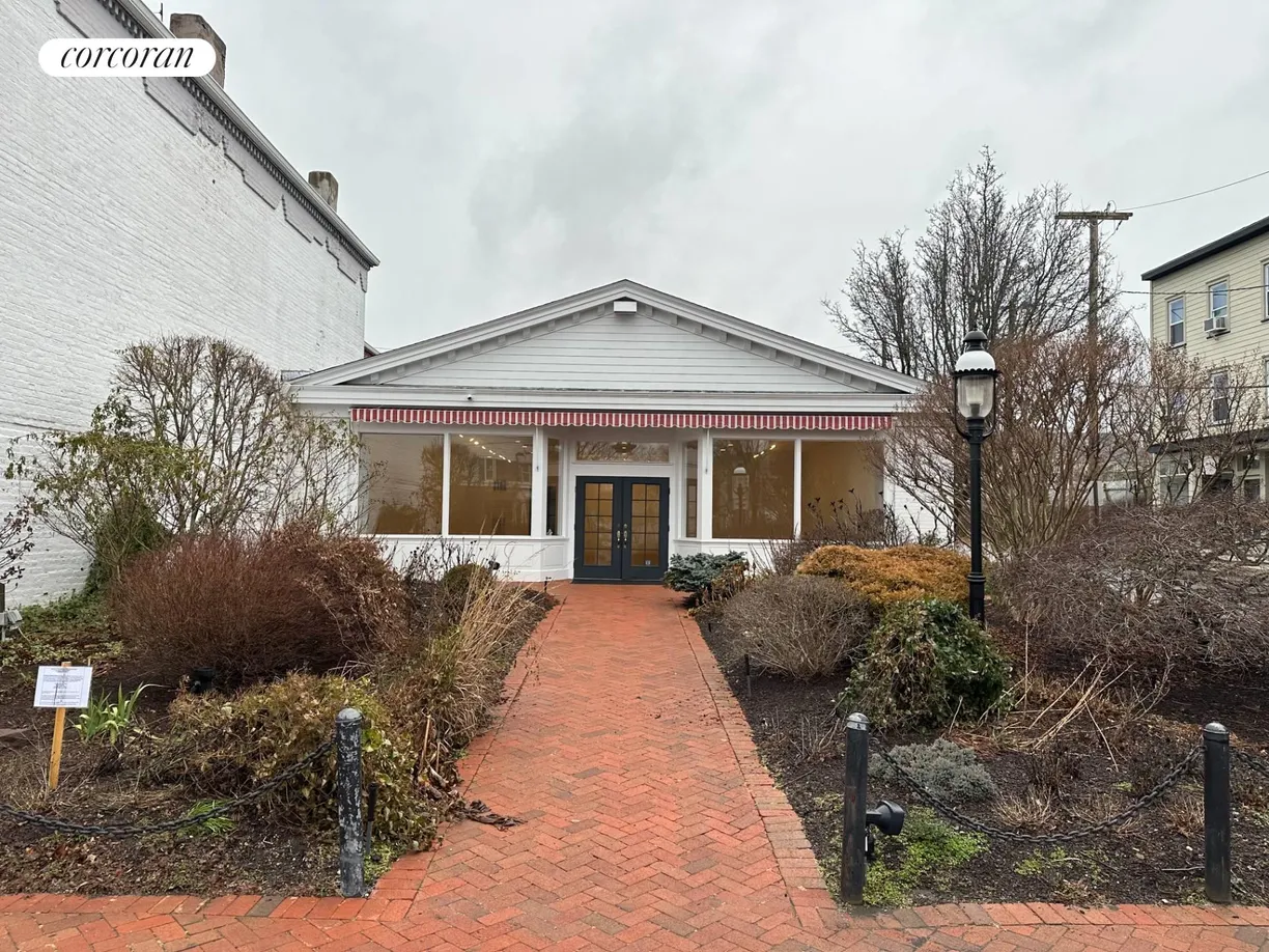 The Hamptons Real Estate | View 200 Main Street