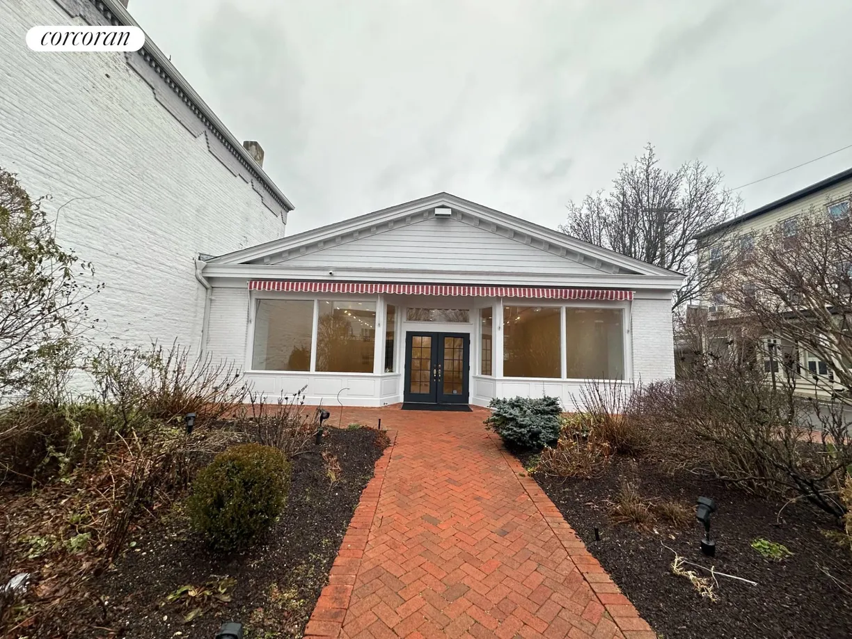 The Hamptons Real Estate | View 200 Main Street | 200 Main Street - Greenport Village