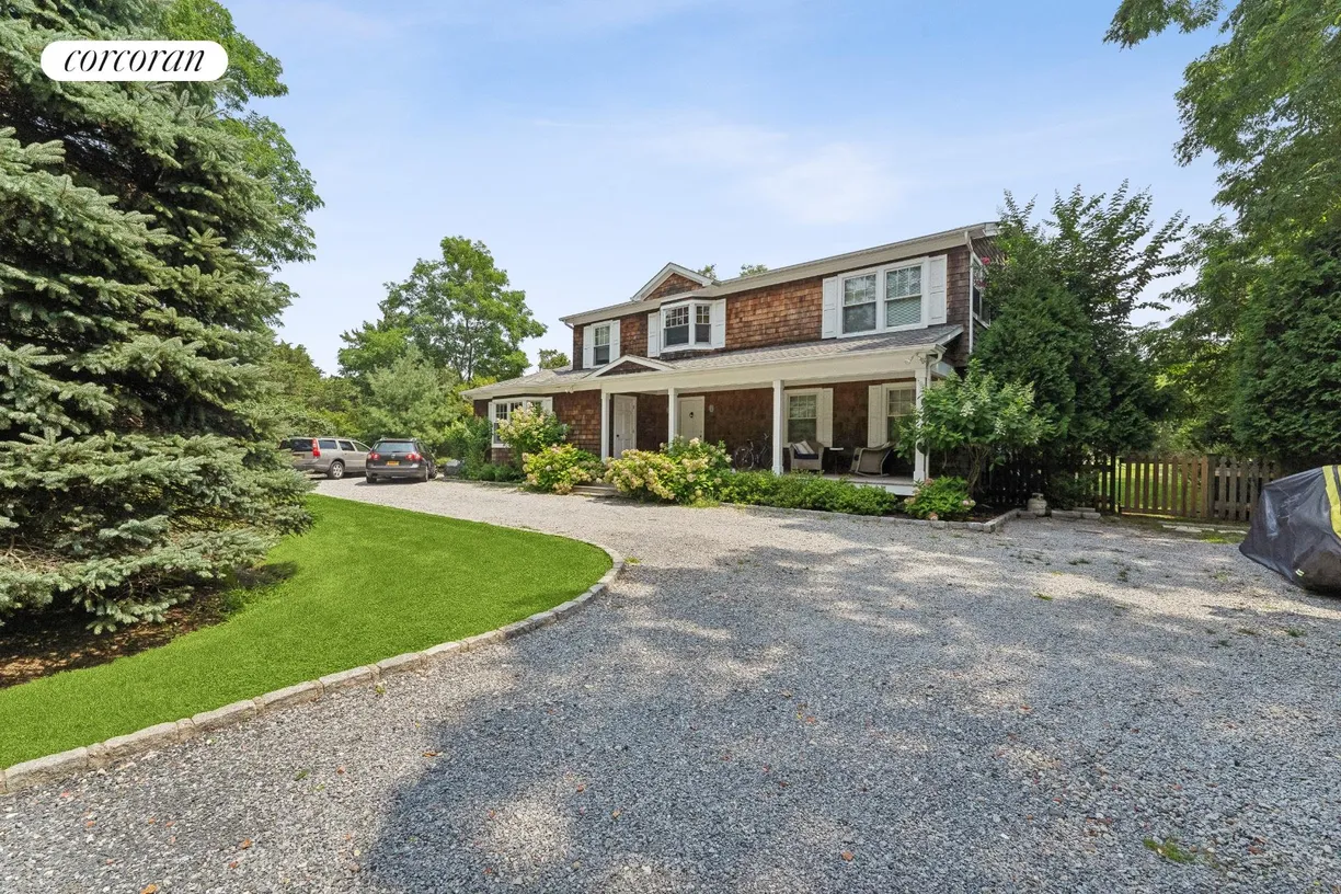 The Hamptons Real Estate | View 50 Old Main Road | room 2