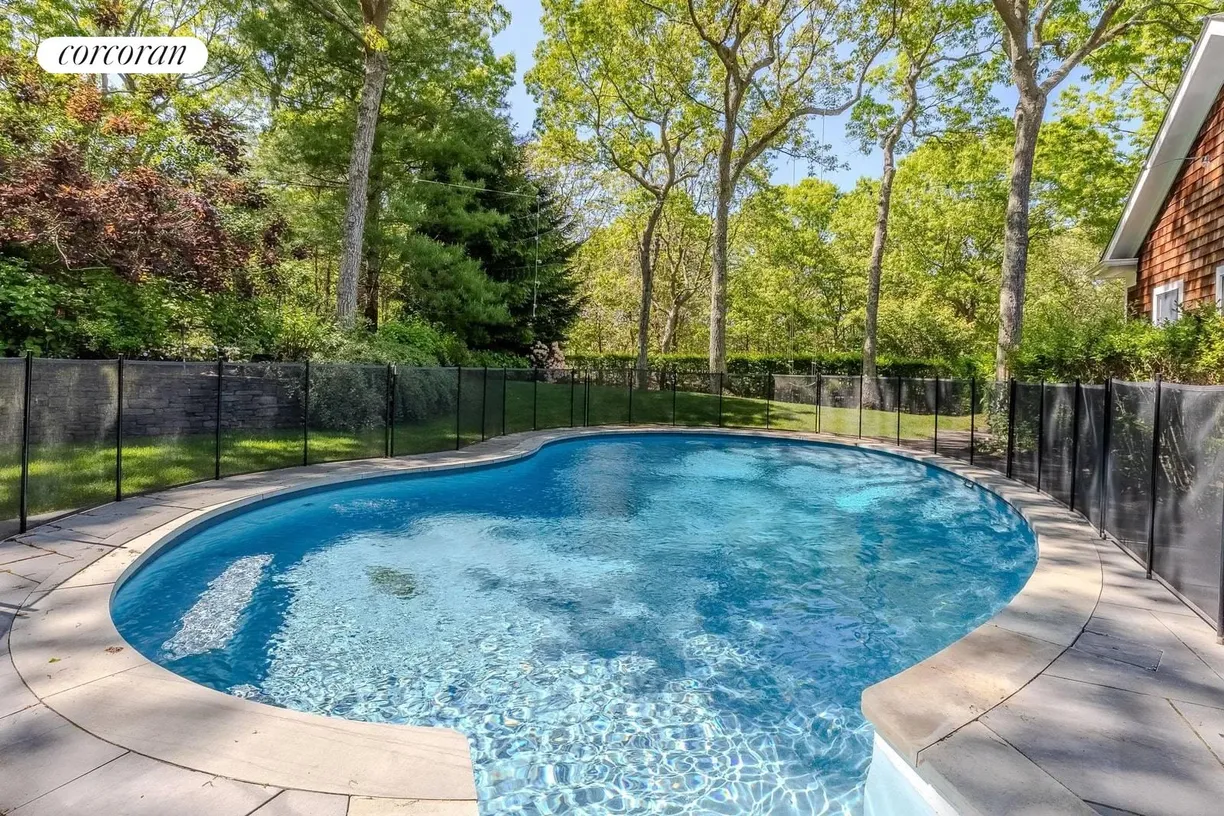 The Hamptons Real Estate | View 16 Ocean Parkway | room 2