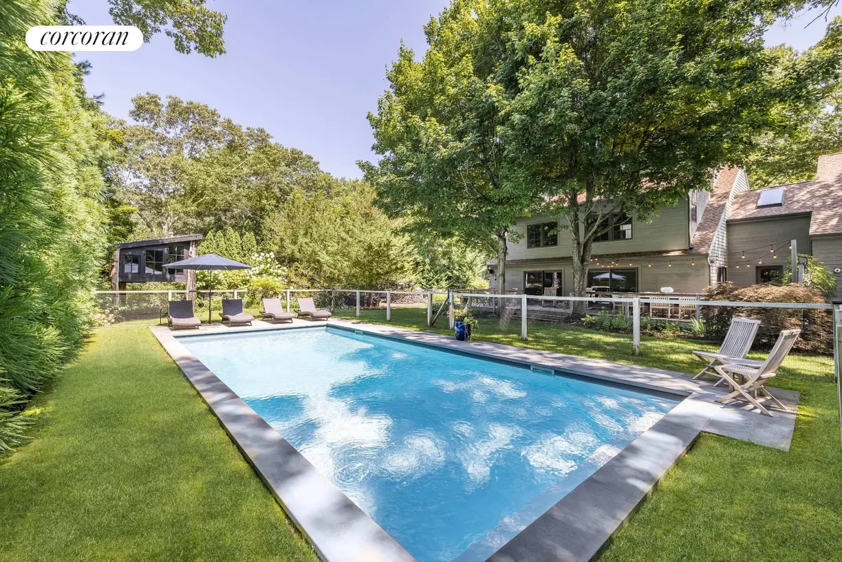 The Hamptons Real Estate | View 81 Collingswood Drive | room 1