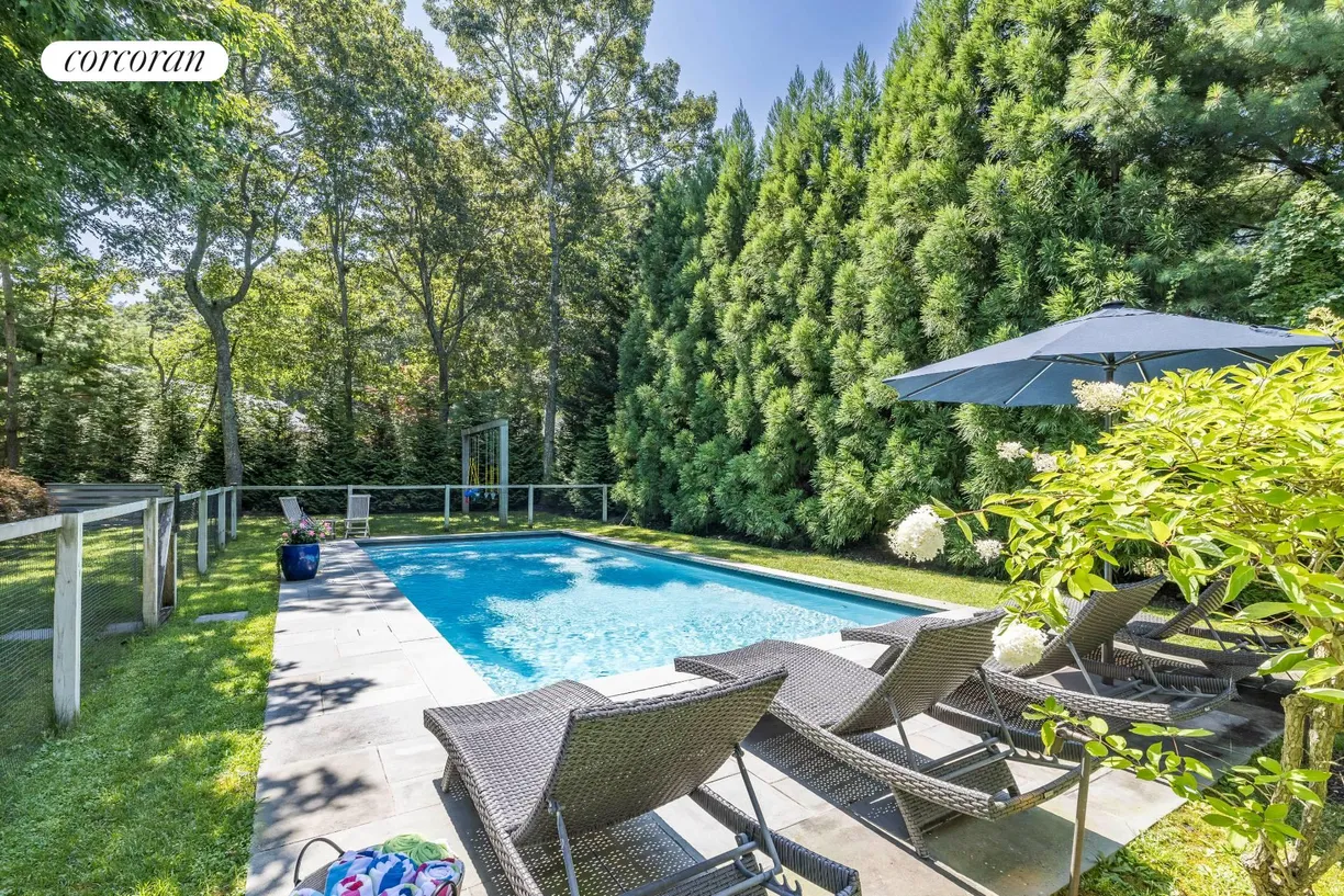 The Hamptons Real Estate | View 81 Collingswood Drive | room 2