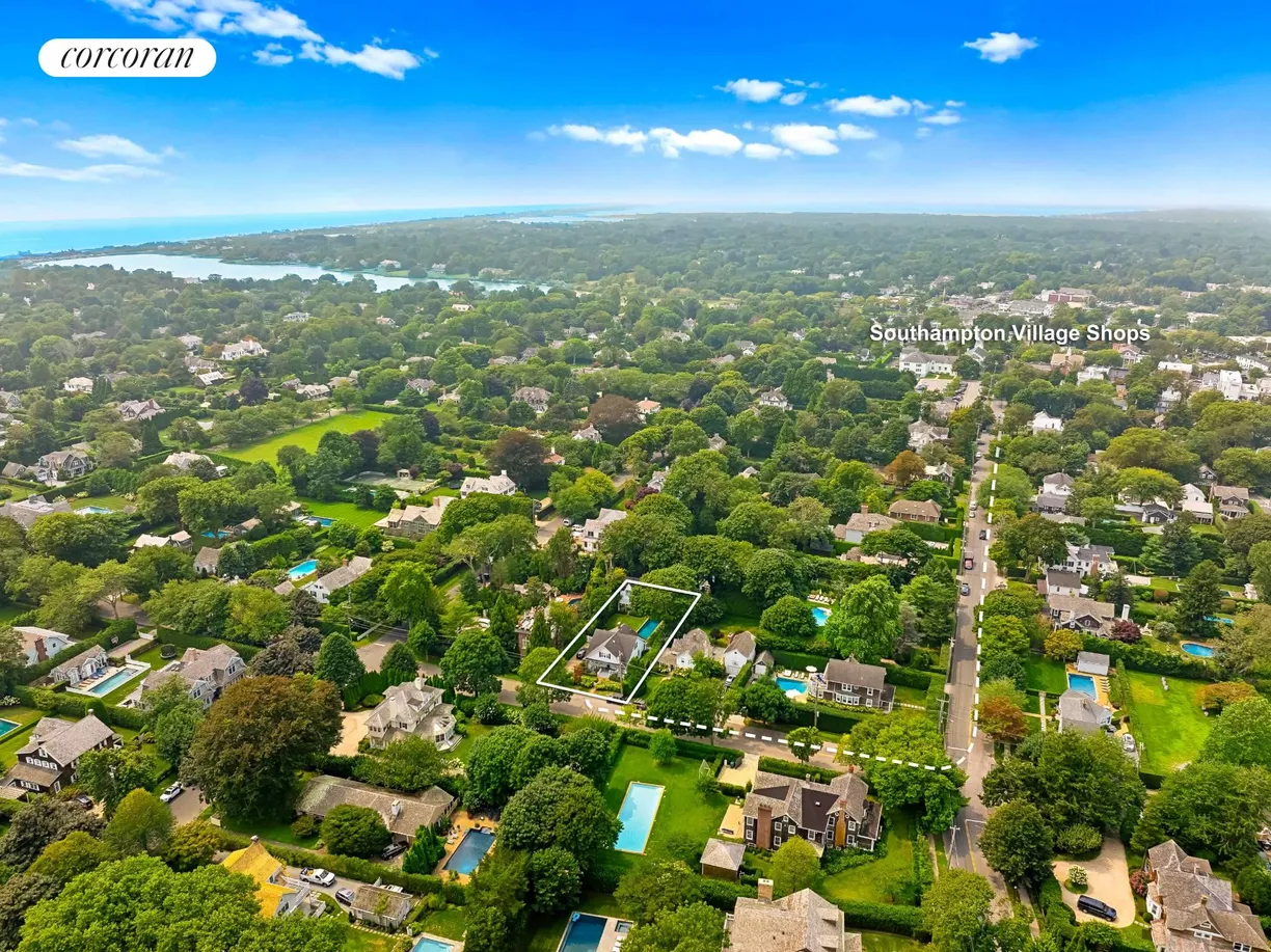 The Hamptons Real Estate | View 141 Little Plains Road | room 1