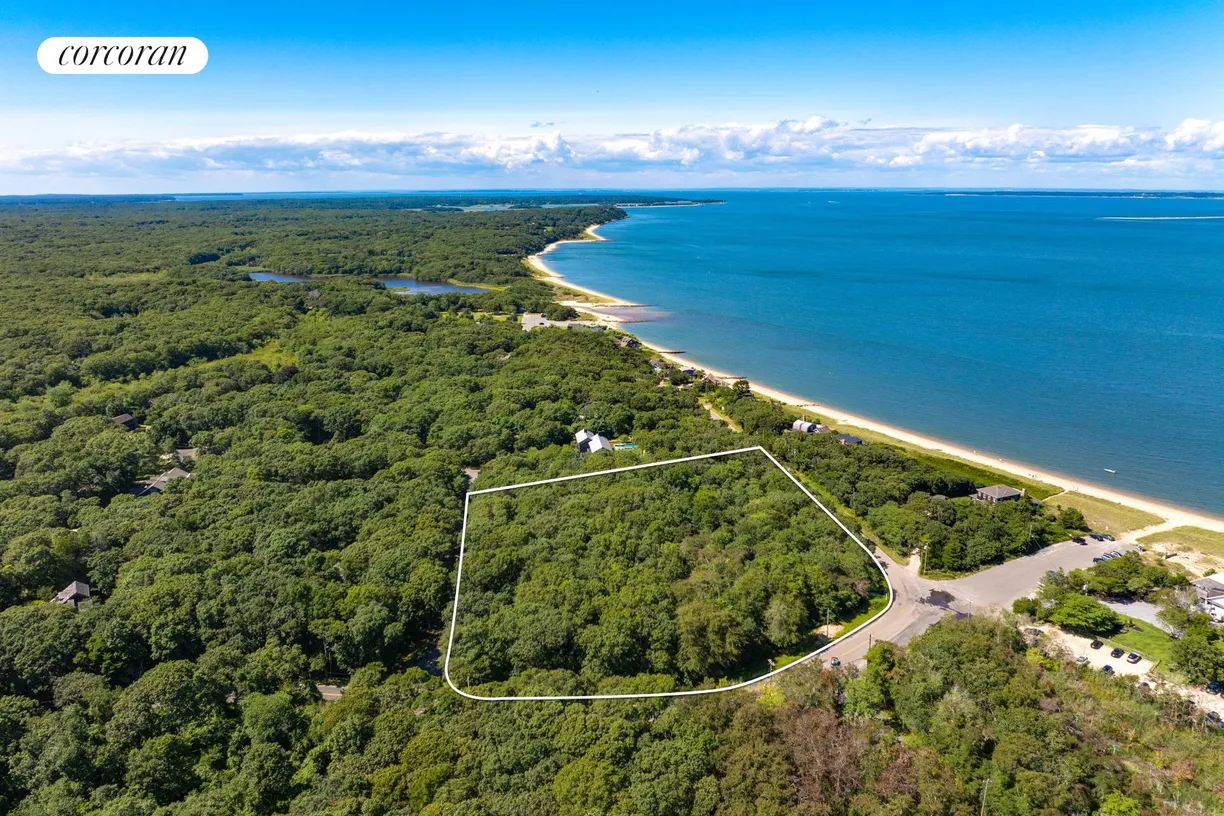 The Hamptons Real Estate | View 15 Cross Highway | room 2