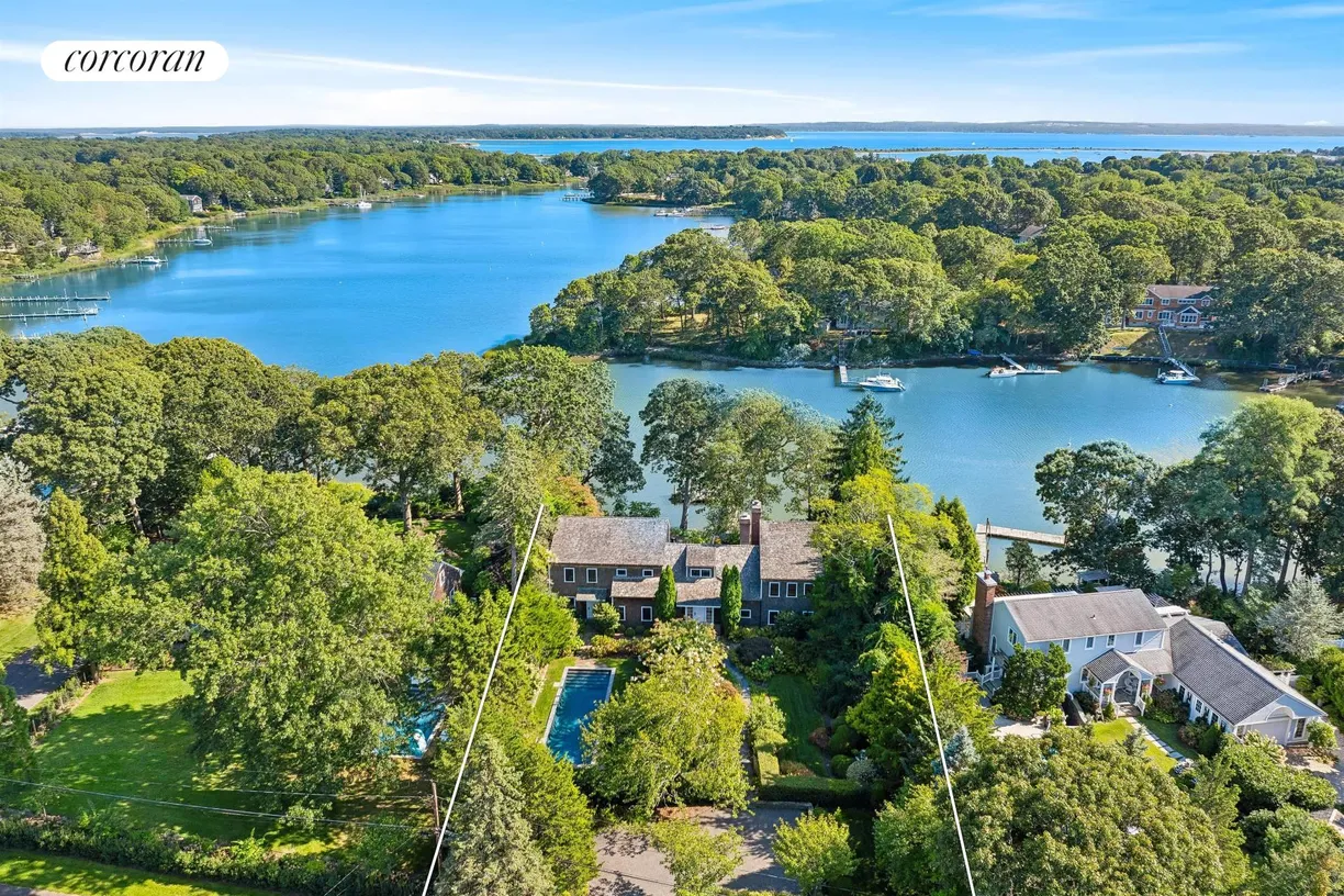 The Hamptons Real Estate | View 8 Cove Way | Water Front