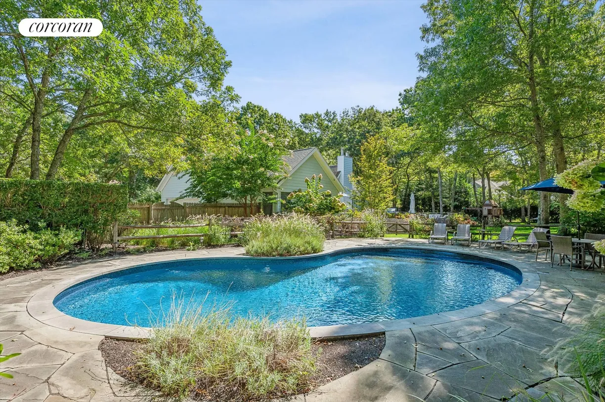 The Hamptons Real Estate | View 14 Hildreth Road | room 2