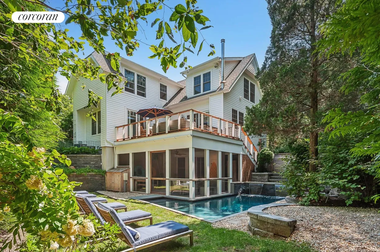 The Hamptons Real Estate | View 89 Three Mile Harbor Road | room 1