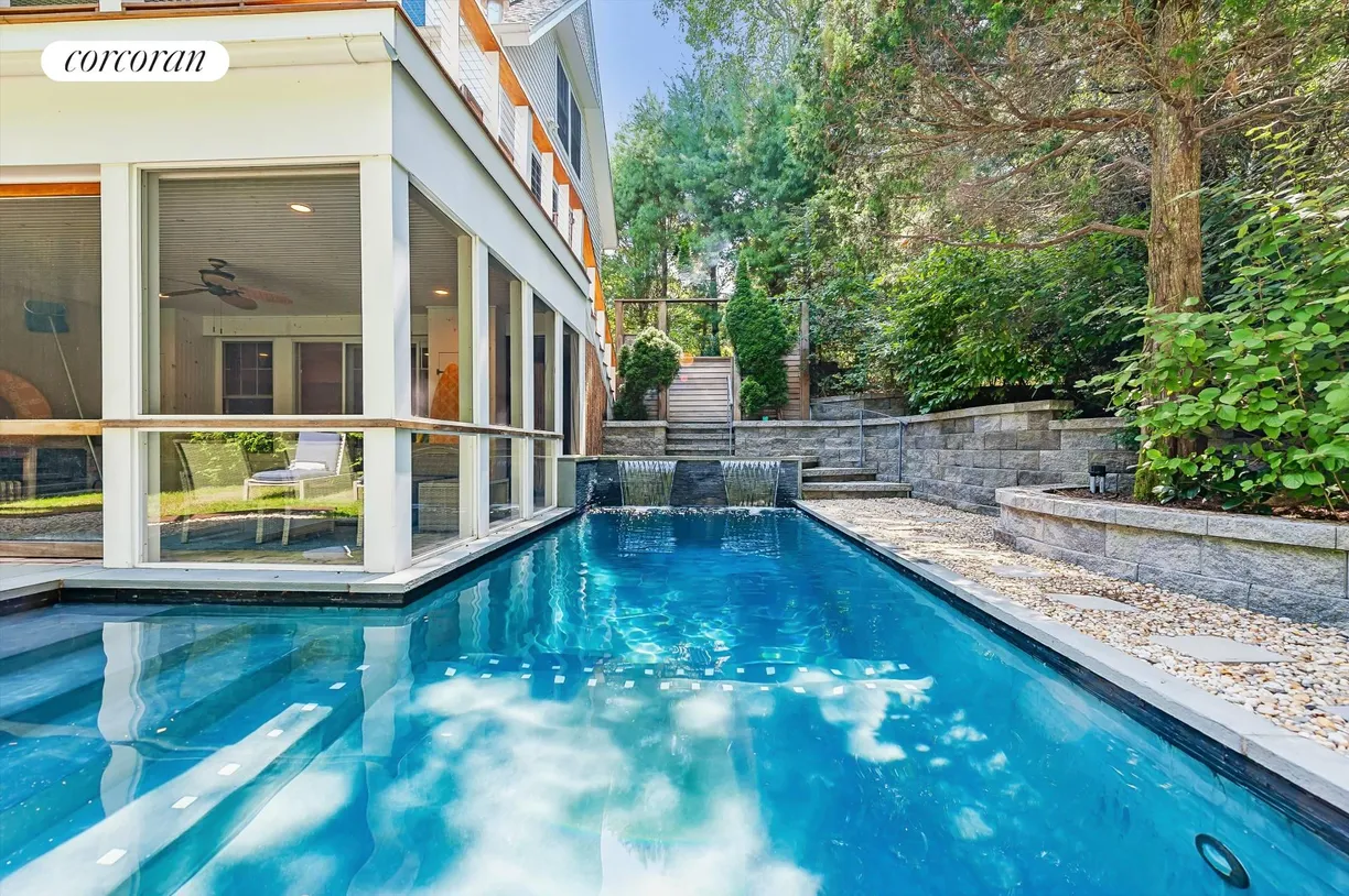 The Hamptons Real Estate | View 89 Three Mile Harbor Road | room 2