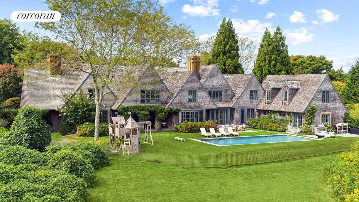 The Hamptons Real Estate | View 223 Parsonage Pond Road | 7 Beds, 7 Baths