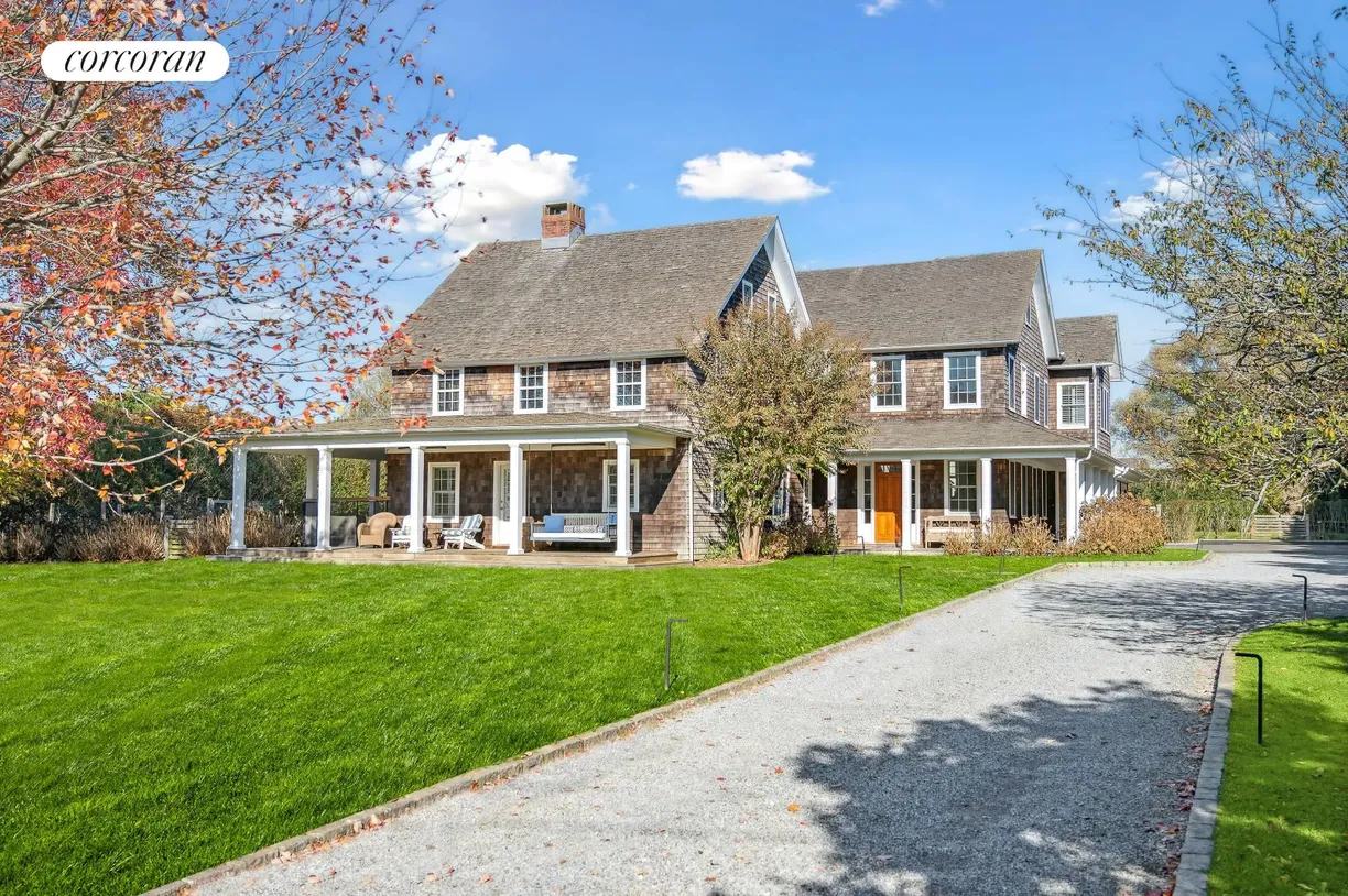 The Hamptons Real Estate | View 50 Mecox Bay Lane | 6 Beds, 7 Baths