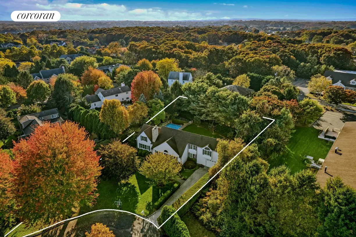 The Hamptons Real Estate | View 7 Kerrie Court | room 1