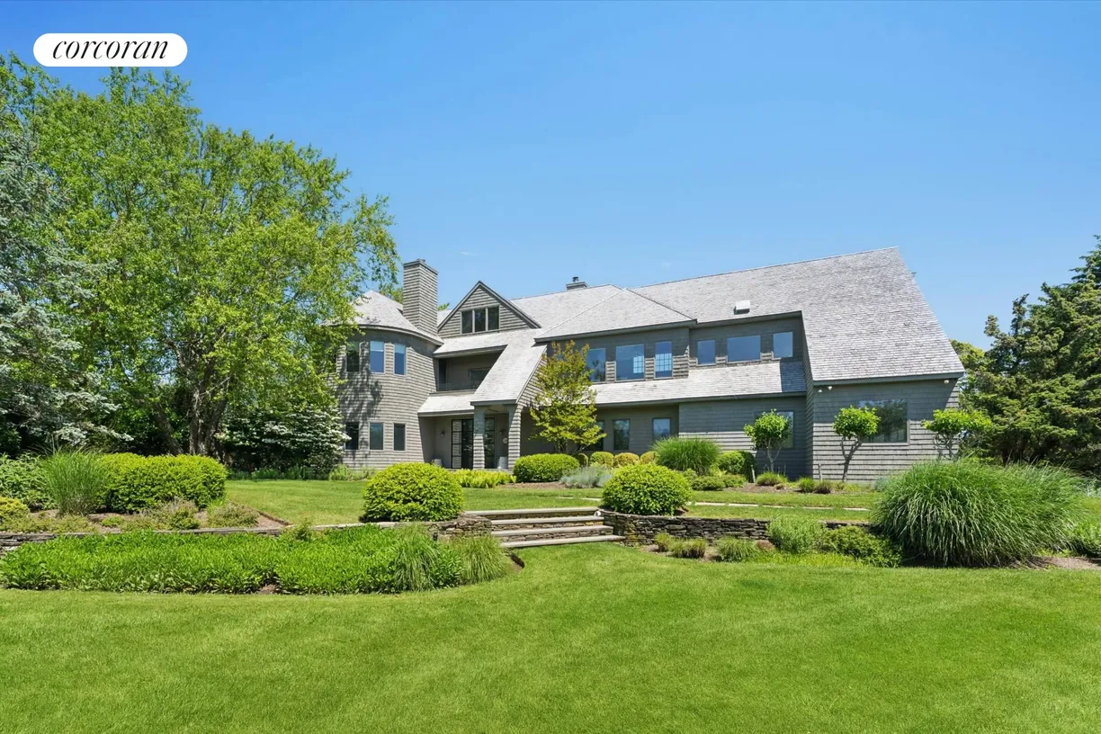 The Hamptons Real Estate | View 24 Leaward Lane | 24 Leaward Lane