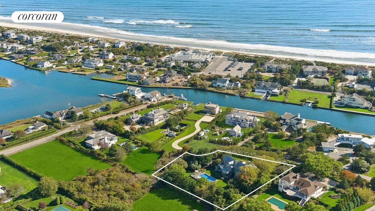 The Hamptons Real Estate | View 24 Leaward Lane | Close to Ocean
