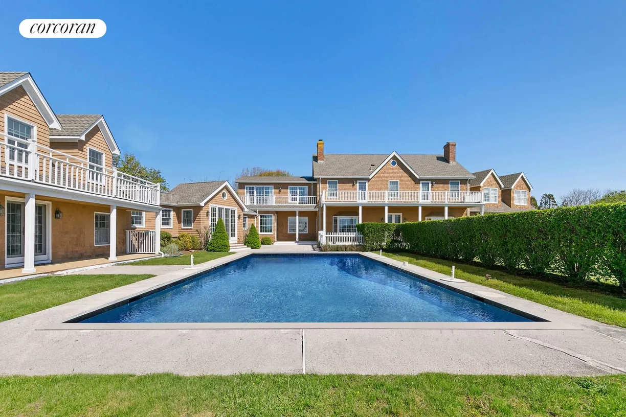 The Hamptons Real Estate | View 15 Chauncey Close | room 1