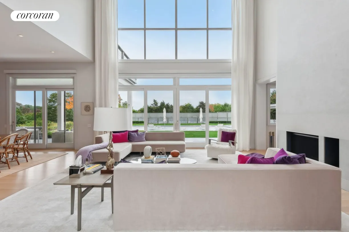 The Hamptons Real Estate | View 9 Cody Way | room 2