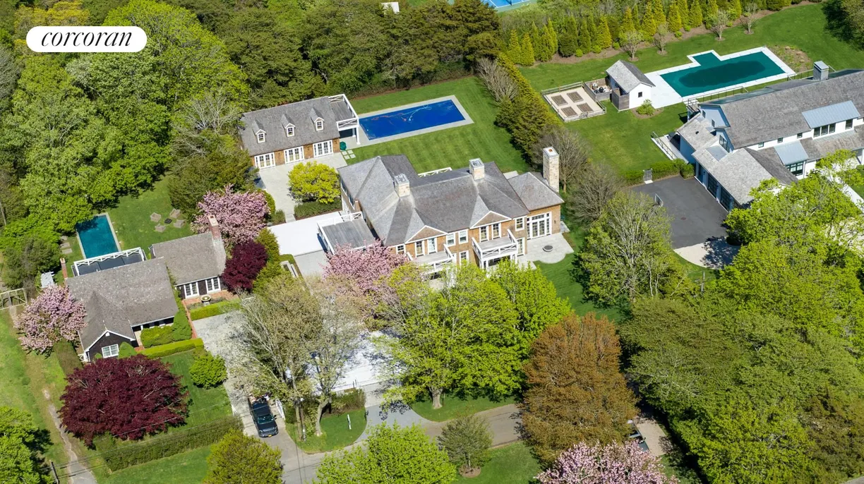 The Hamptons Real Estate | View 109 Hand Lane | room 2
