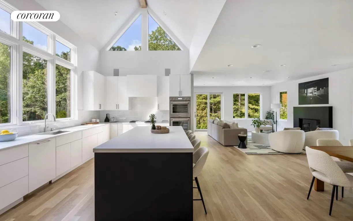 The Hamptons Real Estate | View 28 Wheelock Walk | room 2