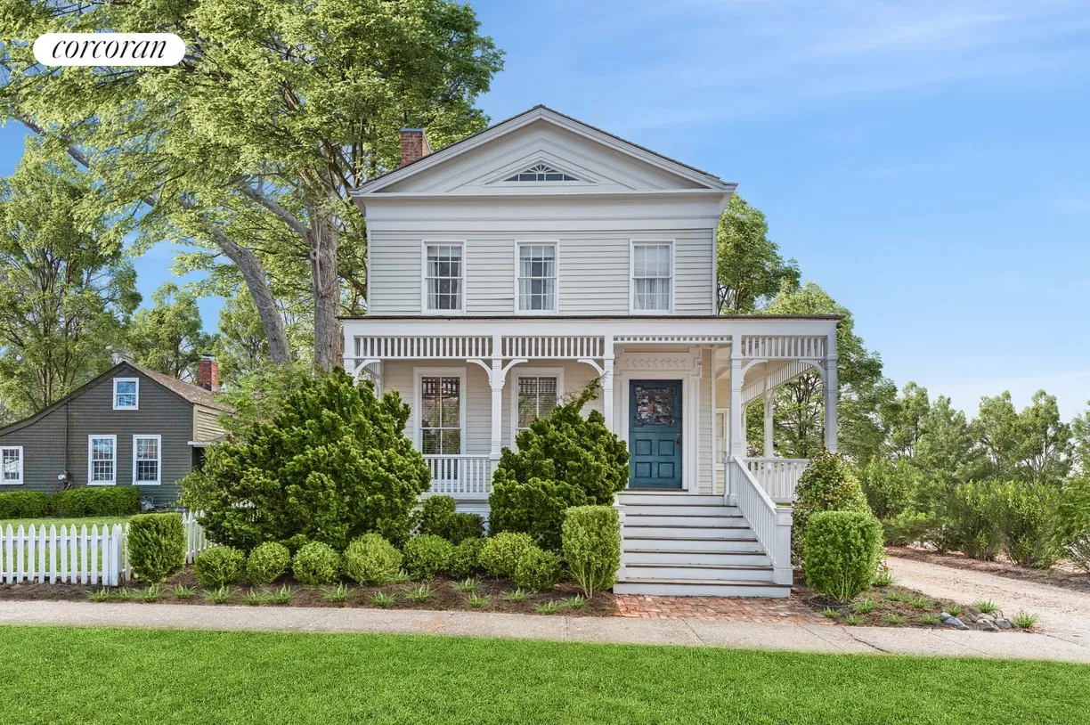 The Hamptons Real Estate | View 311 Main Street | 4 Beds, 5 Baths