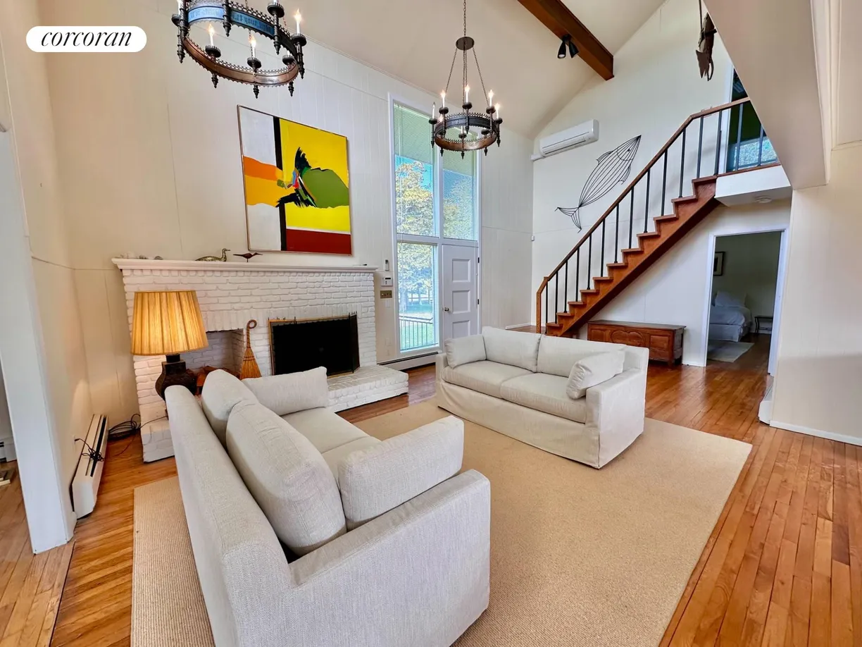 The Hamptons Real Estate | View 18 Quogo Neck Lane | room 2