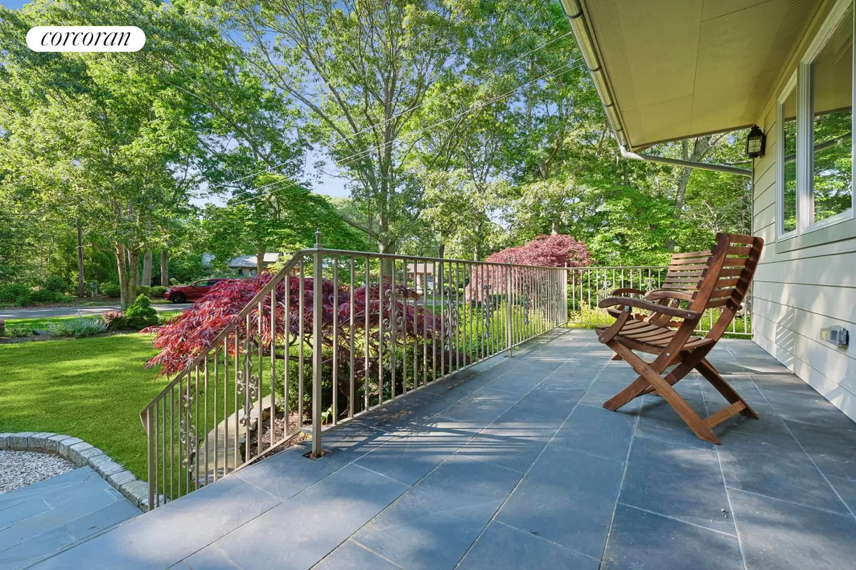 The Hamptons Real Estate | View 3 Crab Creek Road | room 1